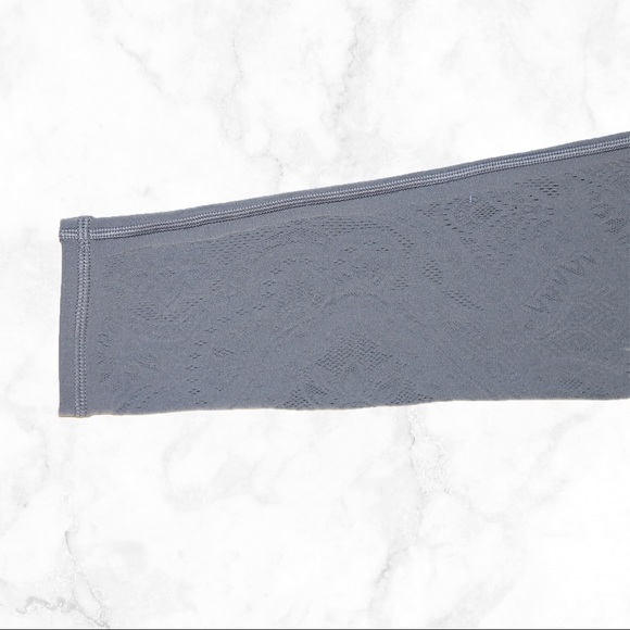 Never worn Lululemon Lace Leggings - Picture 3 of 3